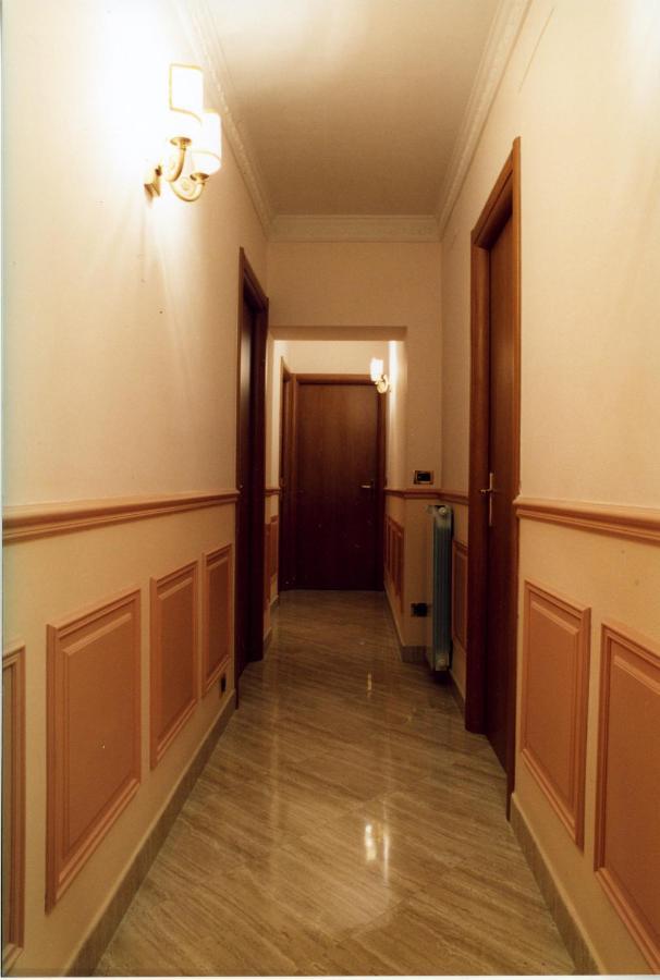 Magic House Ξενοδοχείο Ρώμη Εξωτερικό φωτογραφία