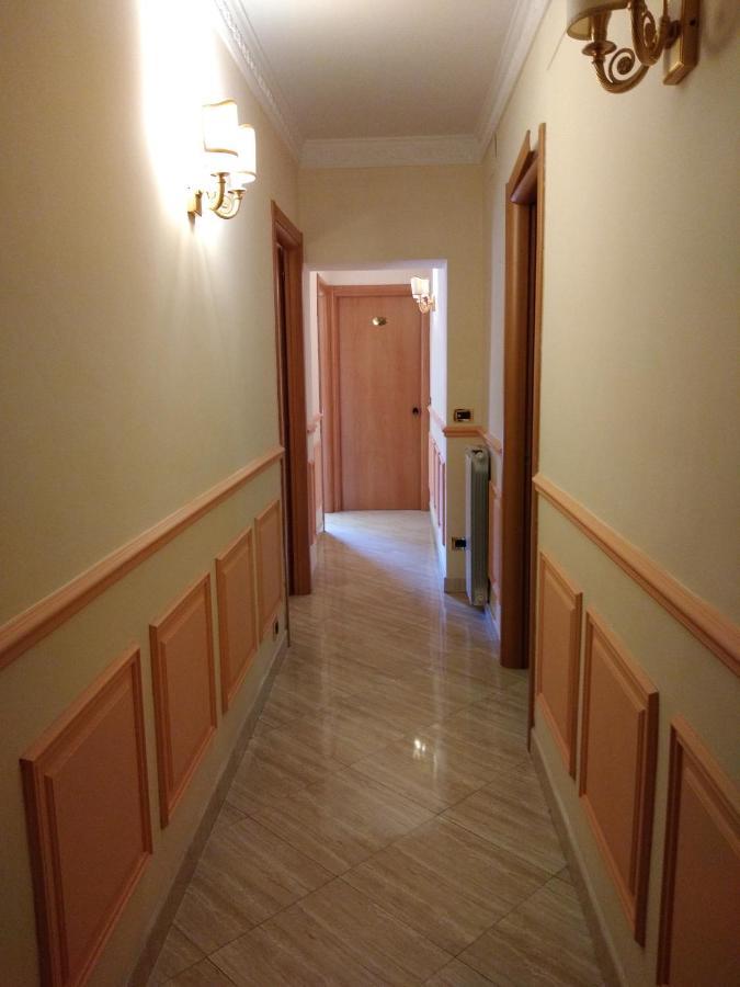 Magic House Ξενοδοχείο Ρώμη Εξωτερικό φωτογραφία